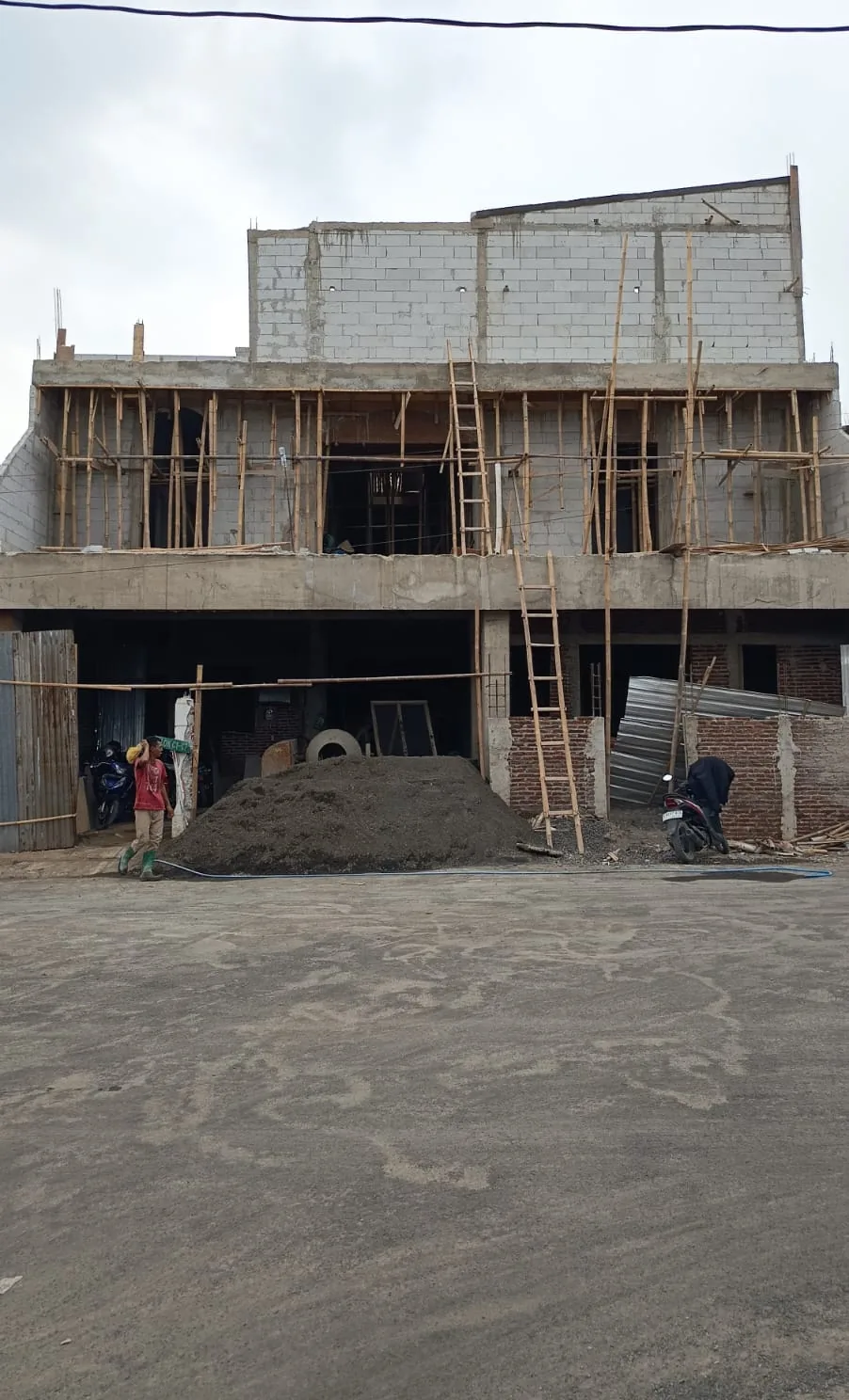 Fasad Arafah Kost tahap struktur